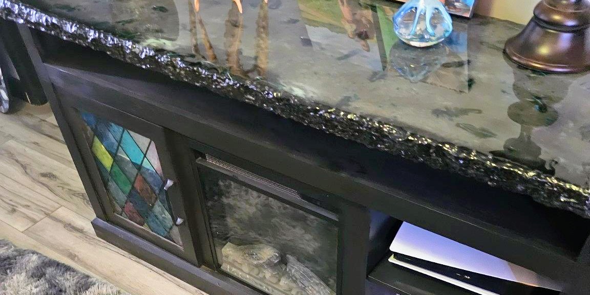 Concrete detail with feather impression