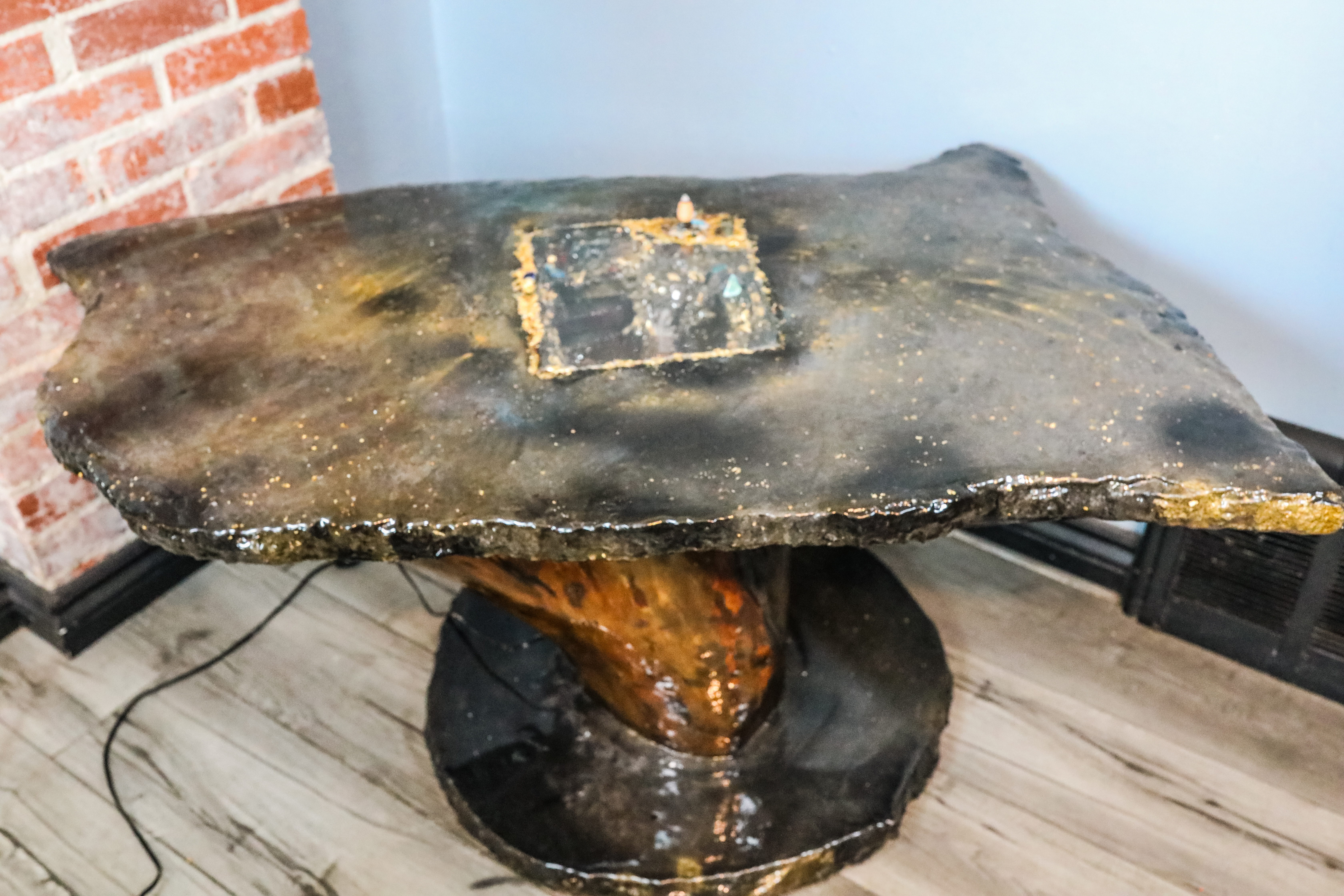 Medusa table by Forza Creations